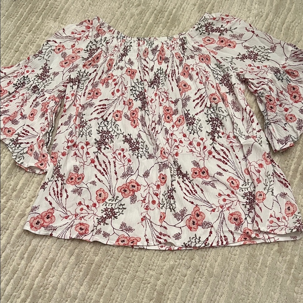 a.n.a Pink and White Floral Blouse